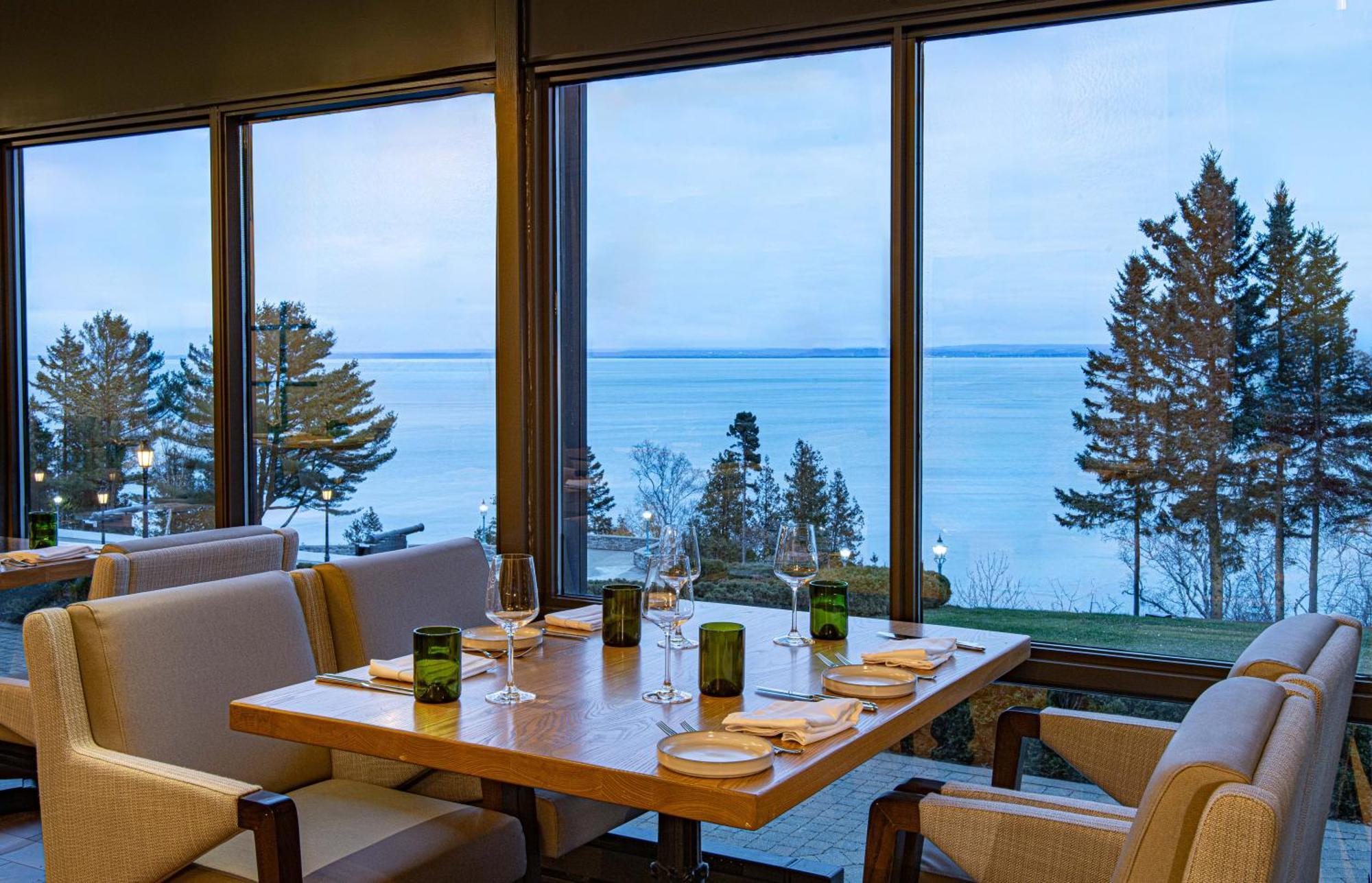 Отель Fairmont Le Manoir Richelieu Ла-Мальбе Экстерьер фото