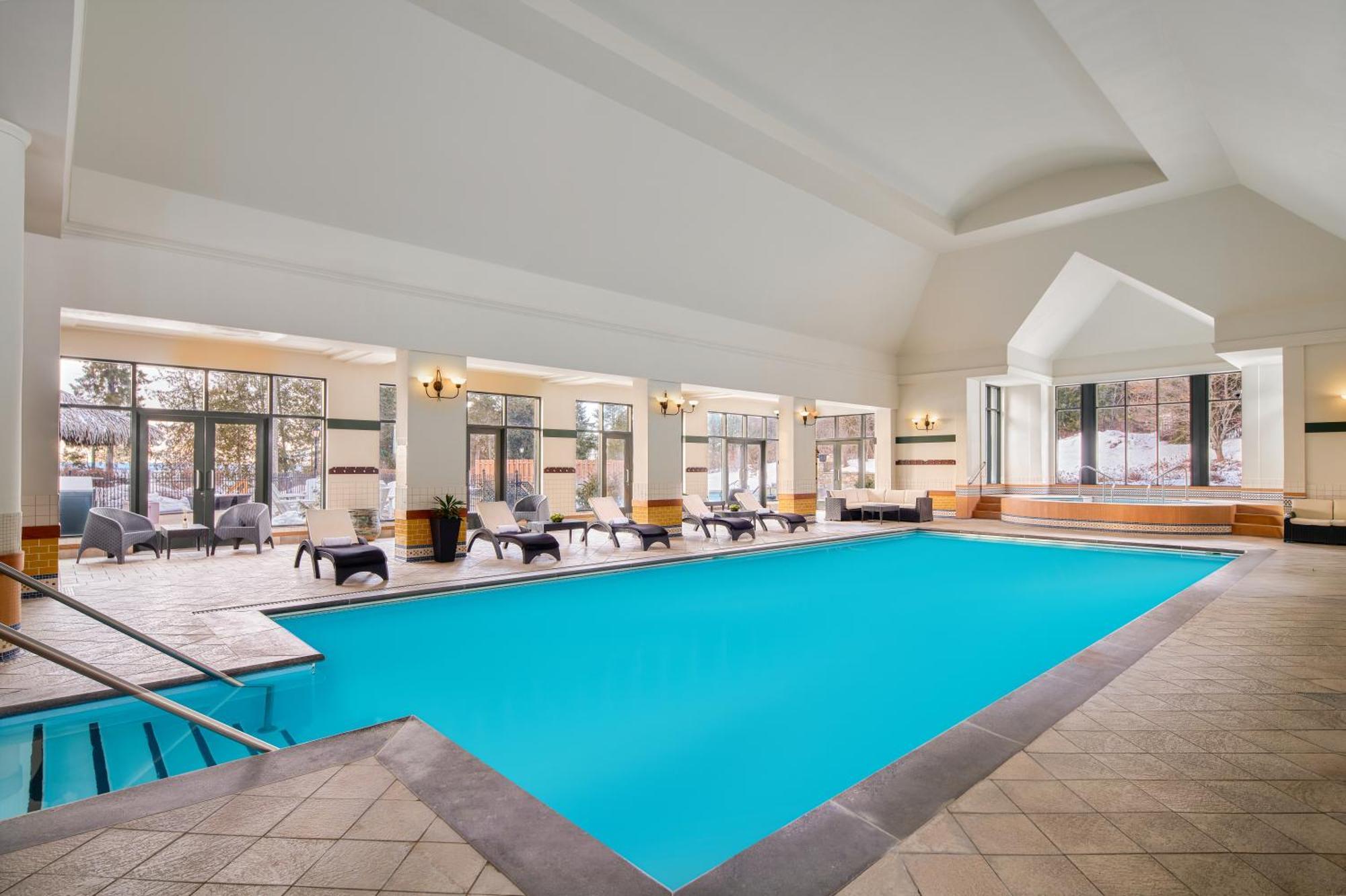Отель Fairmont Le Manoir Richelieu Ла-Мальбе Экстерьер фото